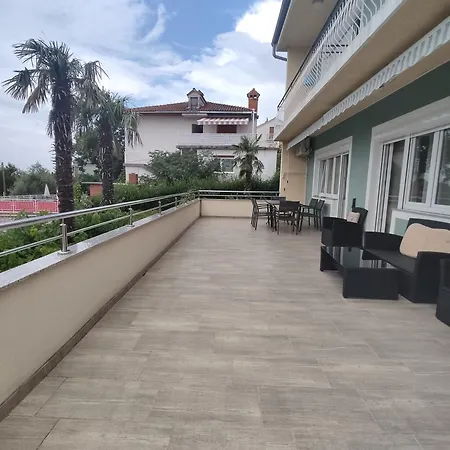 Superior With Very Big Terrace, 3 Bedrooms Very Close To Sandy Apartment