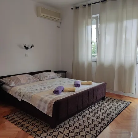 Superior With Very Big Terrace, 3 Bedrooms Very Close To Sandy Apartment